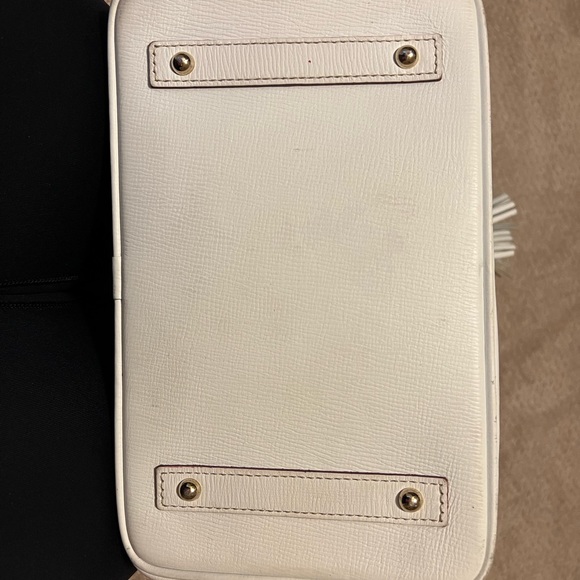 Doonie & Bourke bucket bag in white - Picture 6 of 11